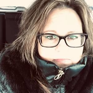 Meet your Posher, Carrie